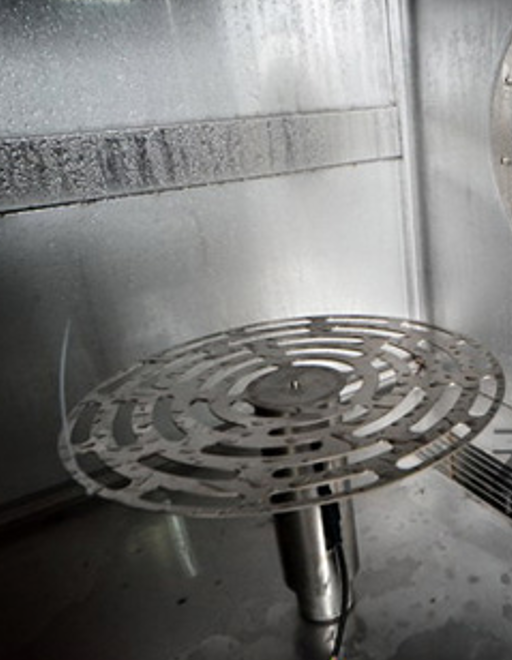 淋雨試驗箱內(nèi)部示意圖